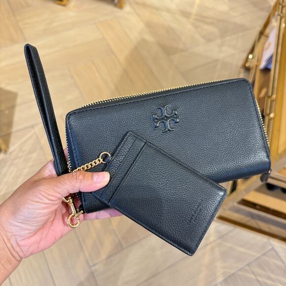 Tory Burch 169972 Thea Wristlet Zip Continental Wallet Black $250 - Picture 2 of 7